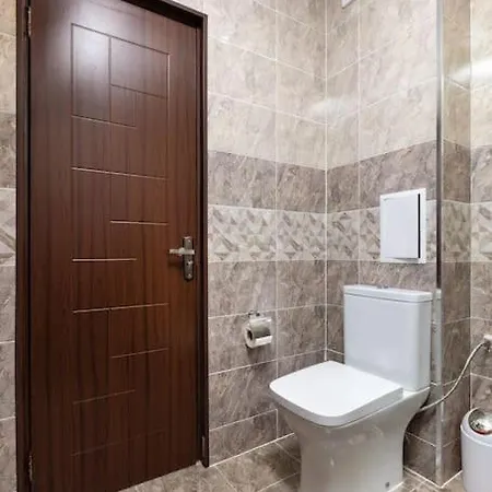 Lejlighed Comfy With Private Parking Plovdiv