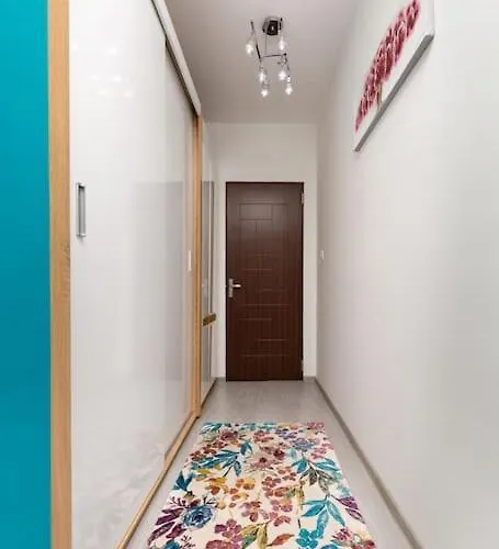 アパート Comfy With Private Parking *