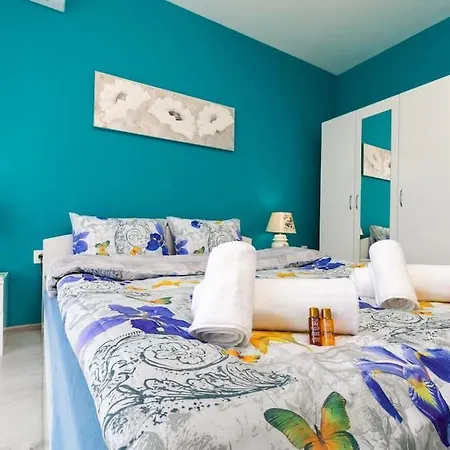 Comfy With Private Parking Appartement *