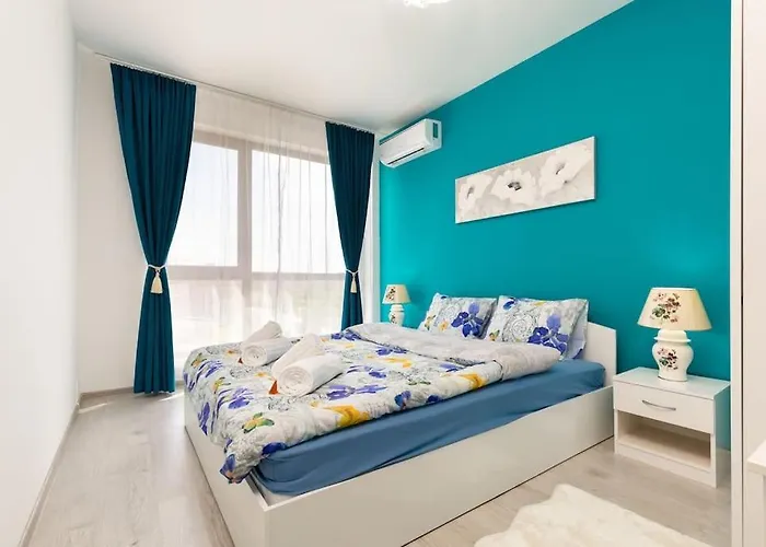 Apartmán Comfy With Private Parking