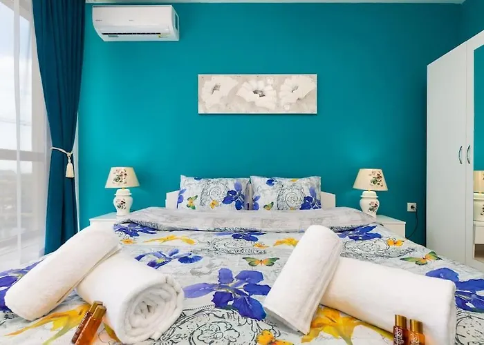 Comfy With Private Parking Apartmán *