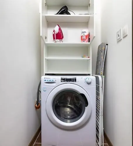 Apartmán Comfy With Private Parking